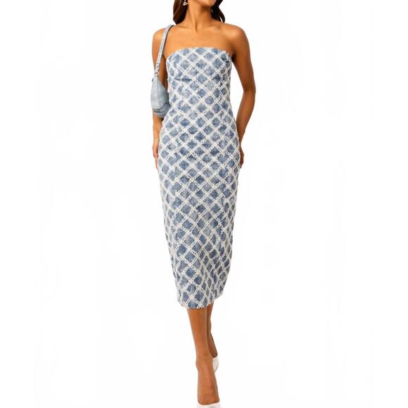 NEW AMYLYNN bronte denim bandeau dress in blue - Picture 4 of 5